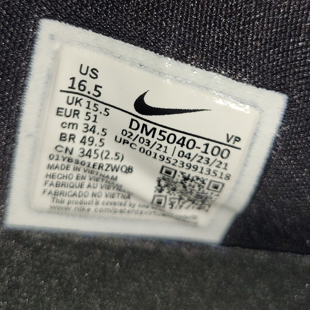 Nike KD 14 TB- DM5040-100 White and Black High-Top Sneakers, SIZE 16.5, Like New - Picture 4 of 4